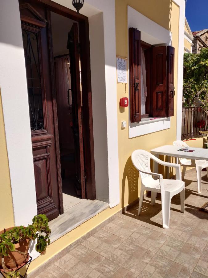 Nikos And Eva Studios Simi Exterior foto