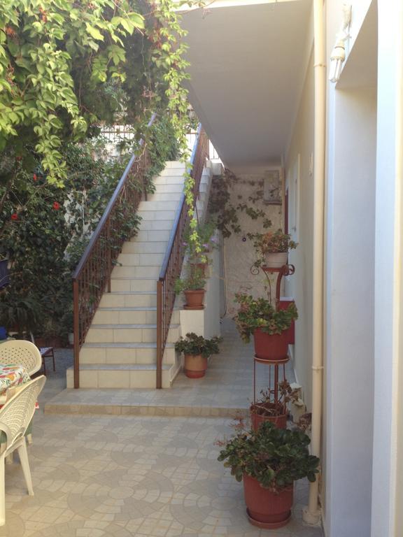 Nikos And Eva Studios Simi Exterior foto