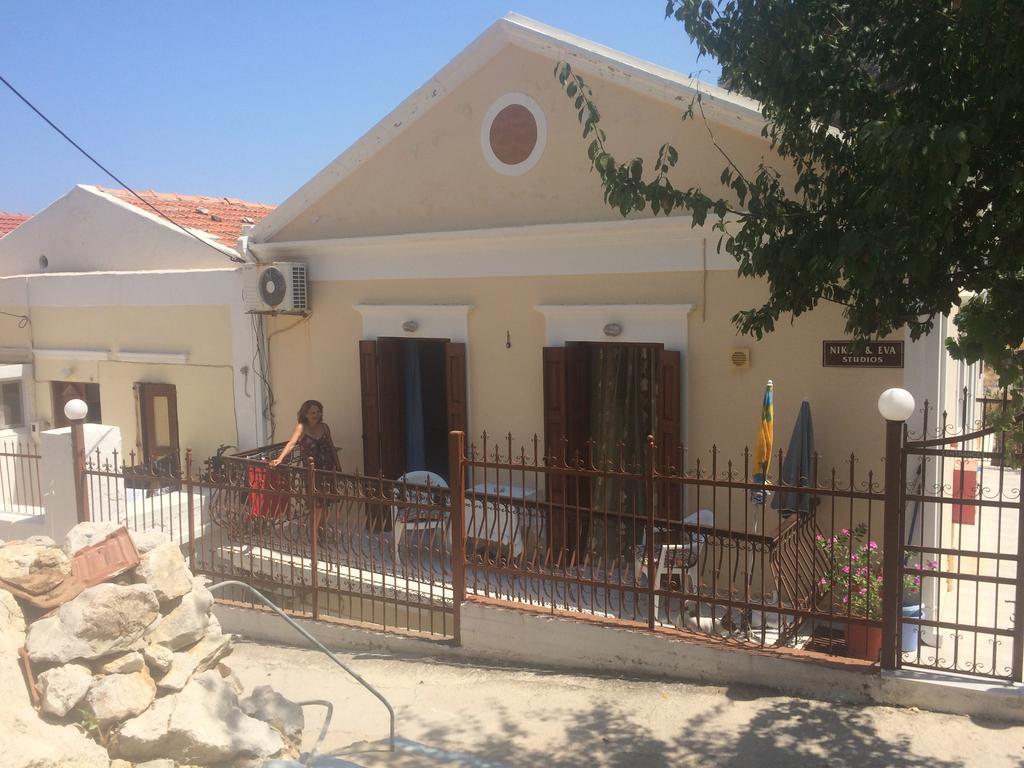 Nikos And Eva Studios Simi Exterior foto