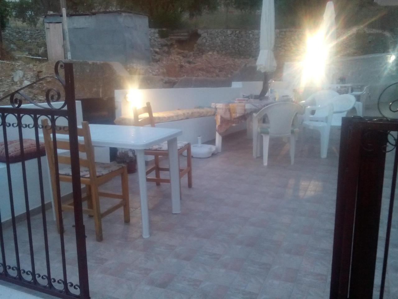 Nikos And Eva Studios Simi Exterior foto