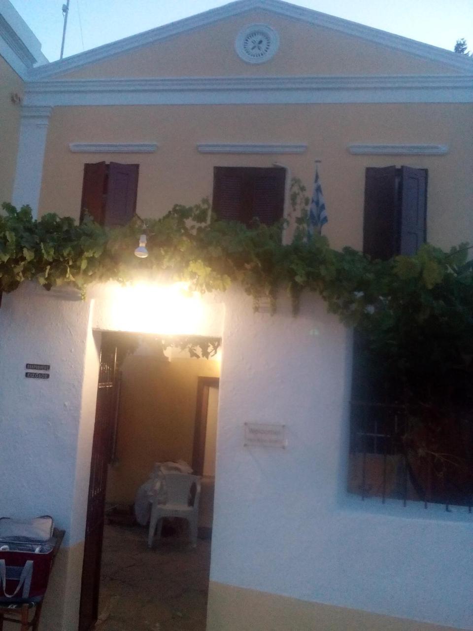 Nikos And Eva Studios Simi Exterior foto